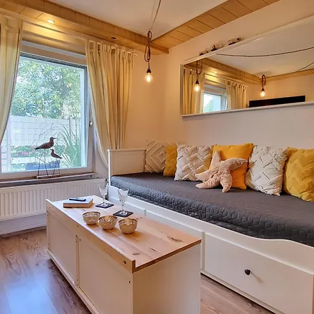 Mien Luettes Glueck -fewo Backboord Appartement